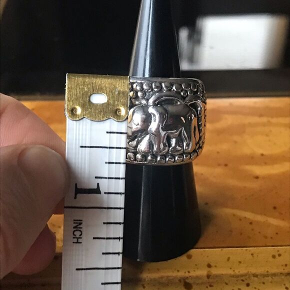 Sterling Silver Elephant Ring Size 6 - Picture 5 of 8